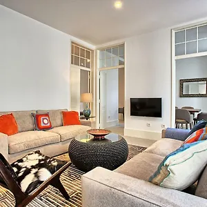 Myplacelisbon - Luxury Trindade I Apartment